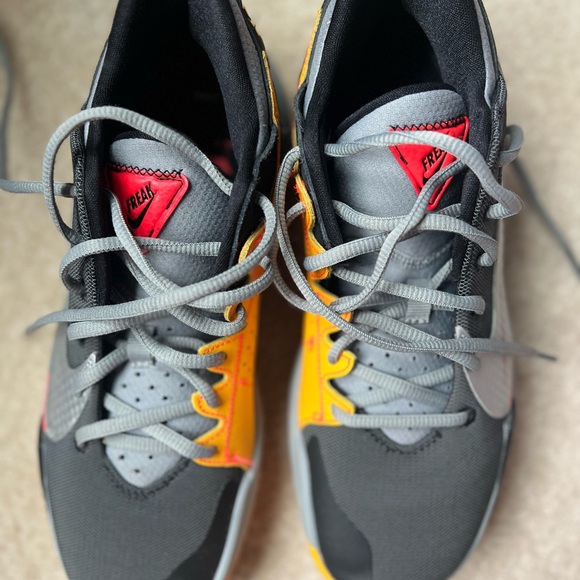 Men’s Greek freak Nike Air Zoom: Size 9 Brand New! - Picture 4 of 5